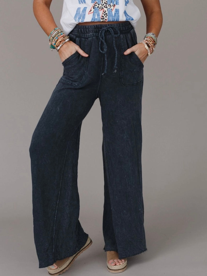 Relaxing Robin Wide Leg Pant in Navy