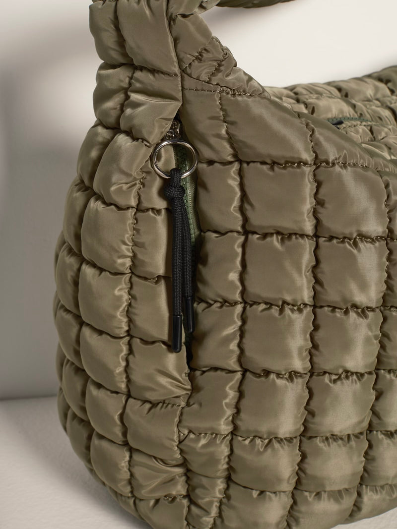 Quilted Carryall Bag in Seagrass