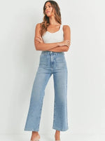 Patch Pocket Wide Leg Jean in Denim