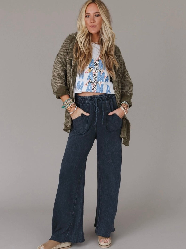 Relaxing Robin Wide Leg Pant in Navy