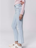 Jeanne Light Wash Jean