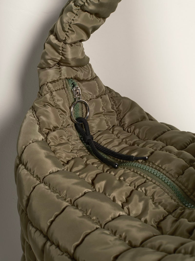 Quilted Carryall Bag in Seagrass