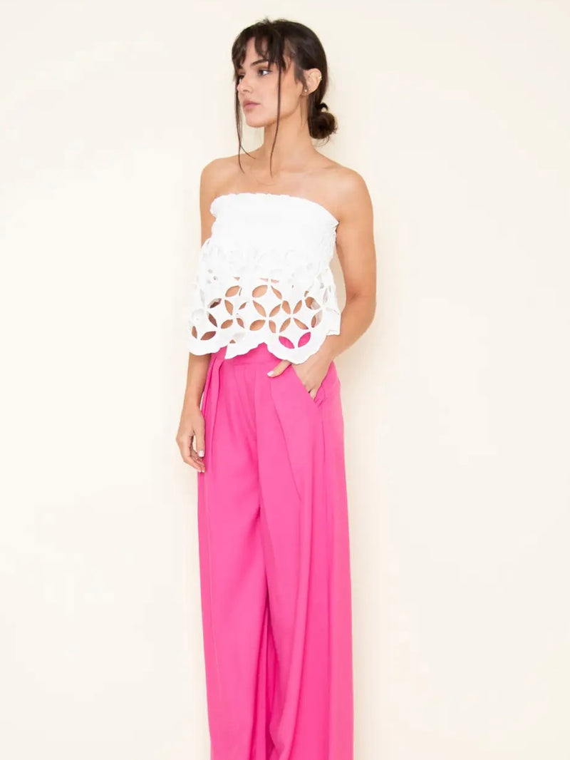 Chic Eyelet Strapless Top