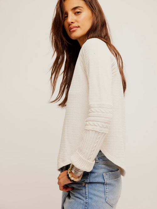 Swinging Cable Cuff Top