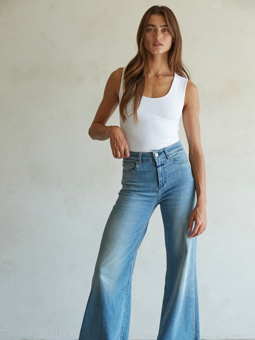 Double Layered Seamless Top in White