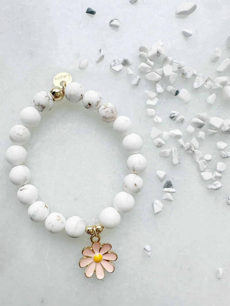 Luxa Little Howlite Daisy Octa Stretch